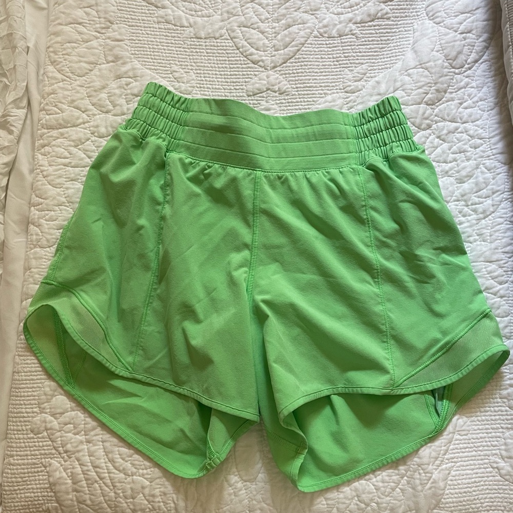 Lululemon Hotty Hot High-Rise Lined Short 4"